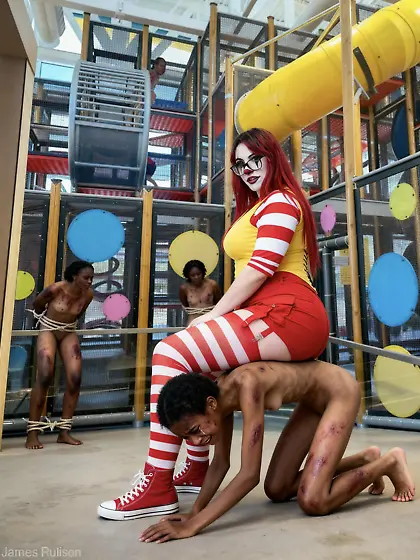 Pawg clown girl dominates niggers