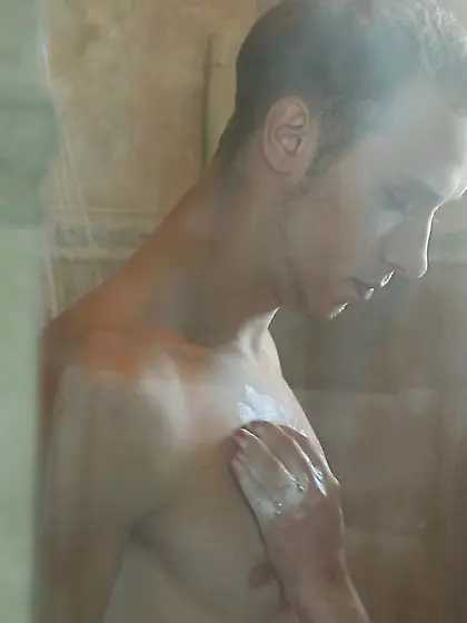 Wet skin against her skin gets this blonde so so horny