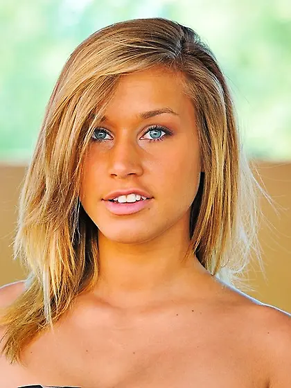 Sluttiest blonde dress cucumber