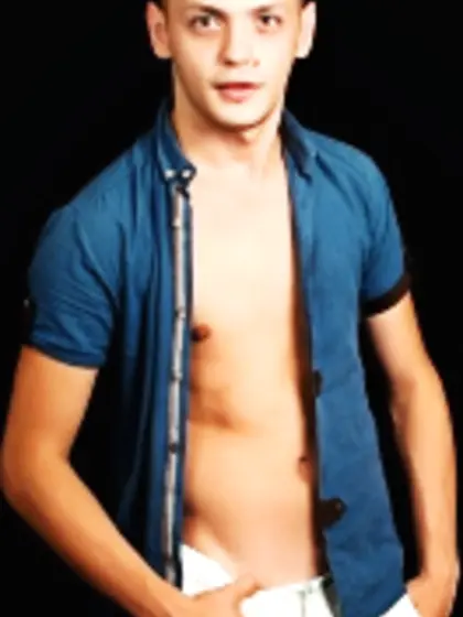 Brunette larryjock perform anal