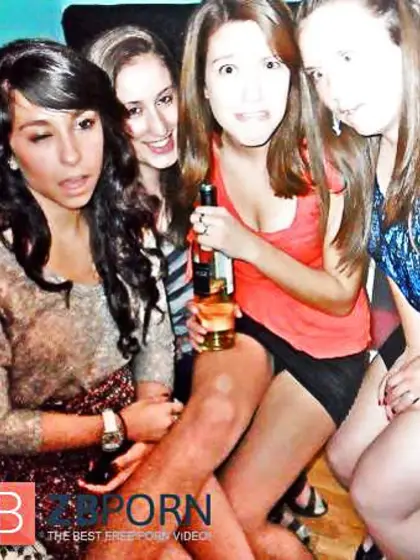 FaceBook Thong Glimpse