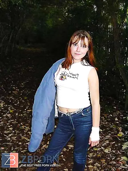 Trampy teeny cockslut flashes outdoor