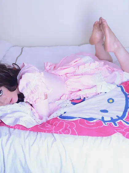 Amazing brunette geek girl