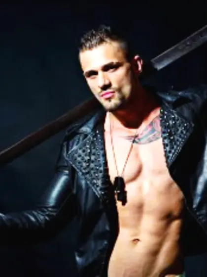 Brunette 00steffkorlz perform anal