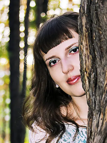 White teen with big tits like to dildo