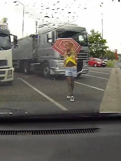 Driver fucks lustful long-legged