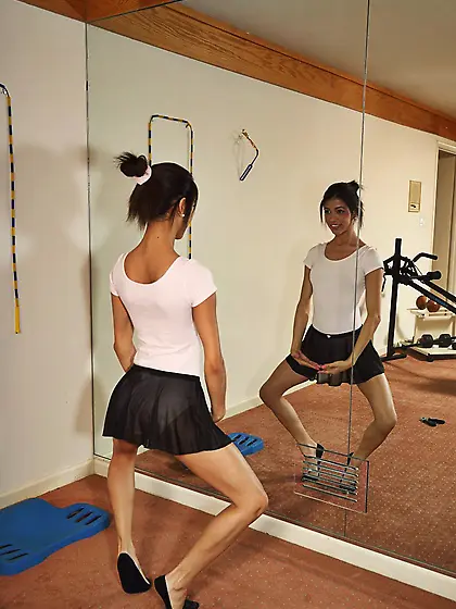 Latin teen Veronica Rodriguez is on the body builder masturbatin