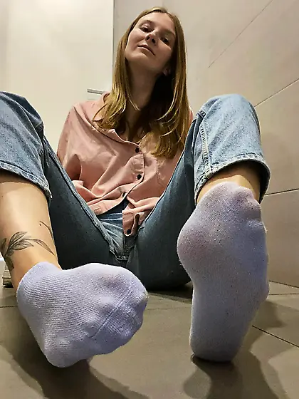 Feet socks