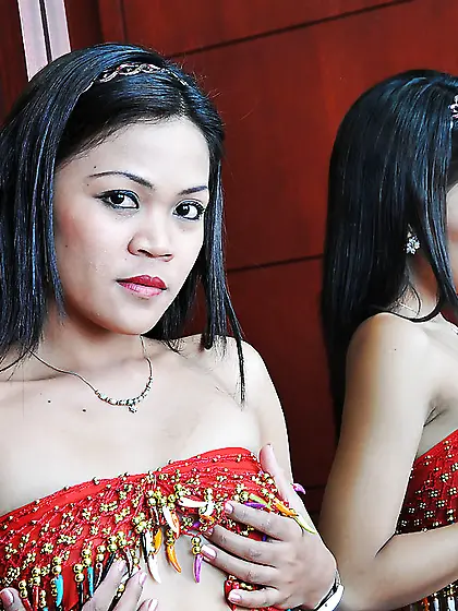 Petite hairy latina pussy