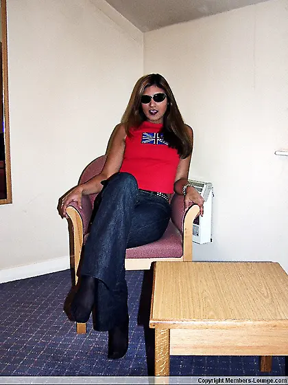 Indian slut likes to party