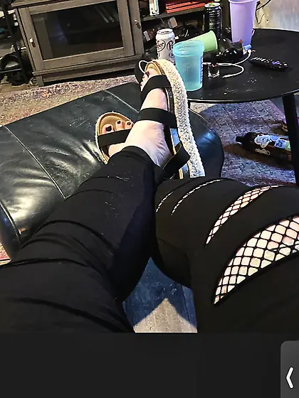 Trans goth Bbw feet