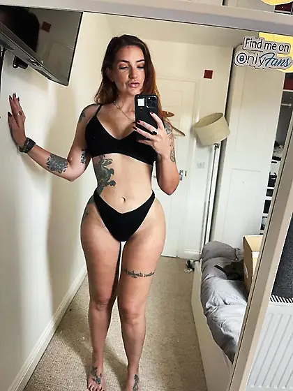 Black In the Ass Cuck Holds Hands