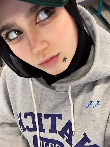 مريم القحبه السوريه