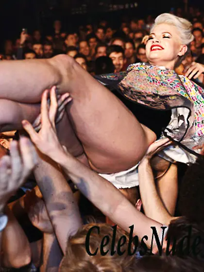 Alexa Goddard Crowd Surfing Upskirt