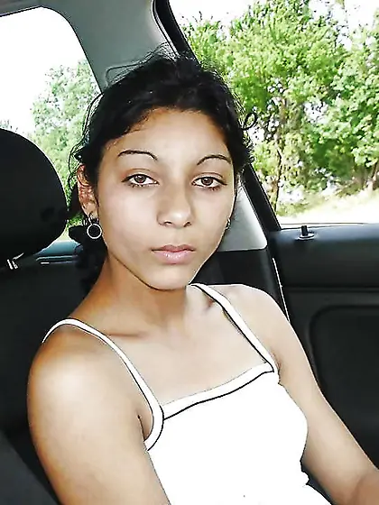 Geile Anhalterin mitgenommen und gefickt