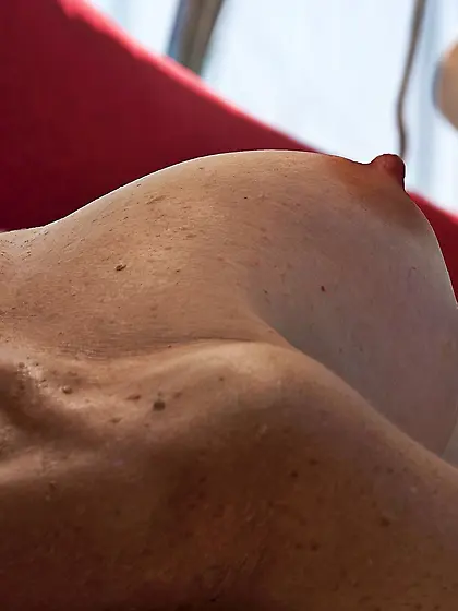 Leoni boobs - sailing