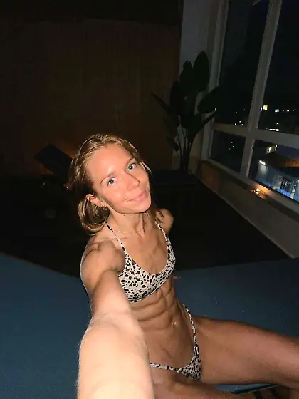 how to use tight body pretentious gym slut vijona?