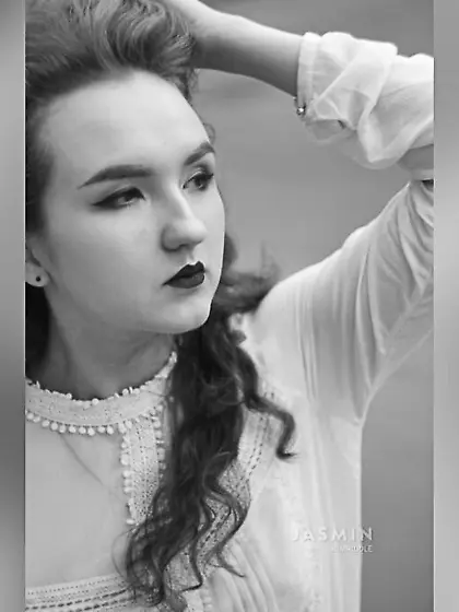 Teen bisexual close up