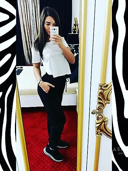 Dutch dark eyes girl