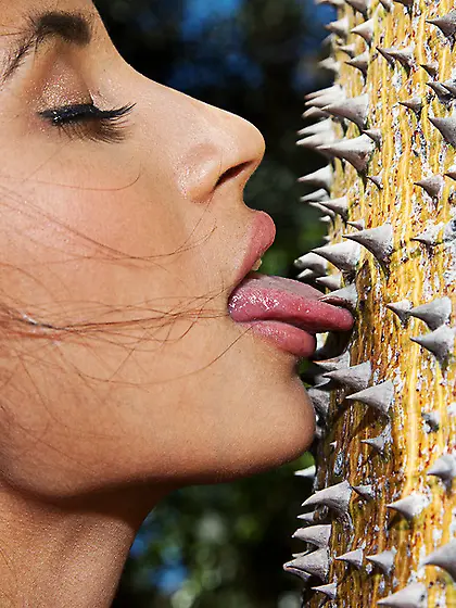 Seductive latina luna pantyhose