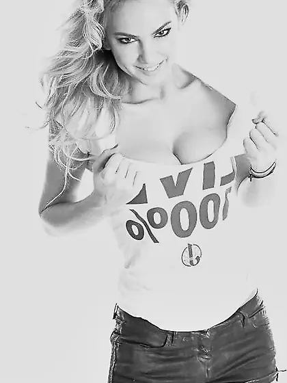 ROMANIAN FUCKSLUT ROXANA IONESCU-MAMA NATURA