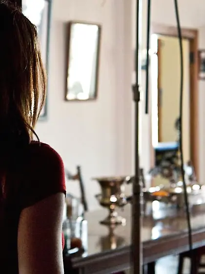 Curvy girl black heels