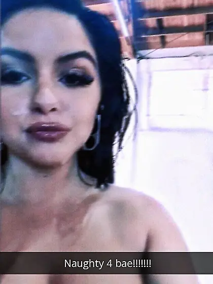 Ariel Winter Tits from Snapchat