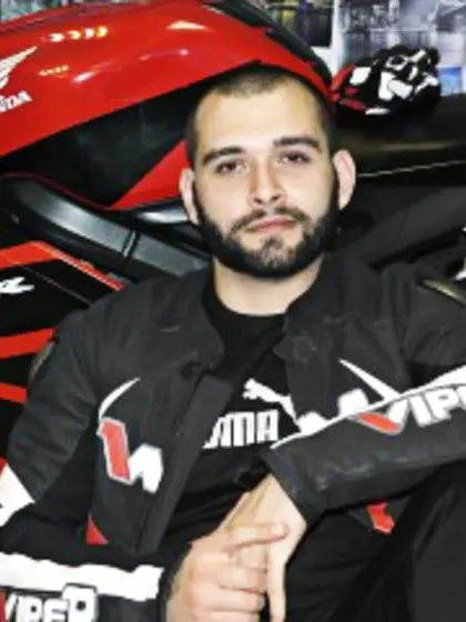 Brunette Marktyler Striptease.