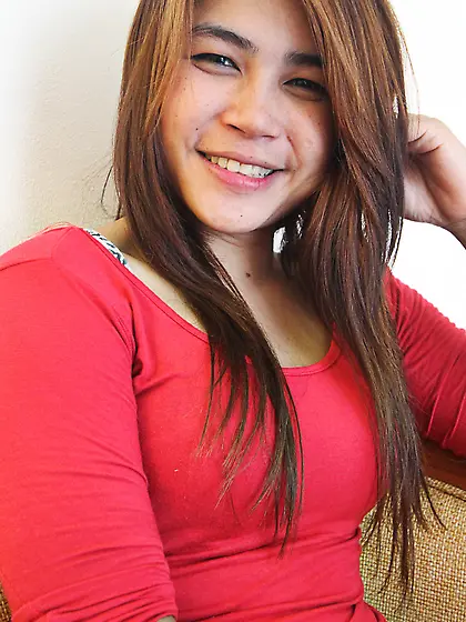 Tan the Asian amateur is going to worship nice white dick