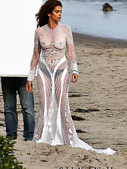 See through pics of Cindy Crawford