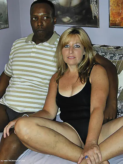 Cougar MILF Liisa from United States