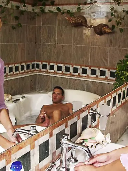 Skinny minx blonde hair