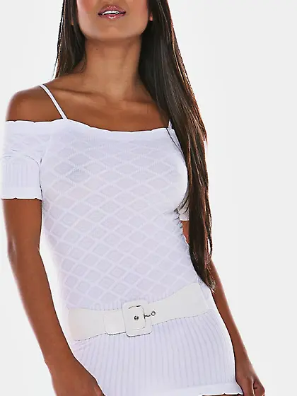 Ashlynn Brooke licks and fucks with pink dildo Kina Kai's exotic