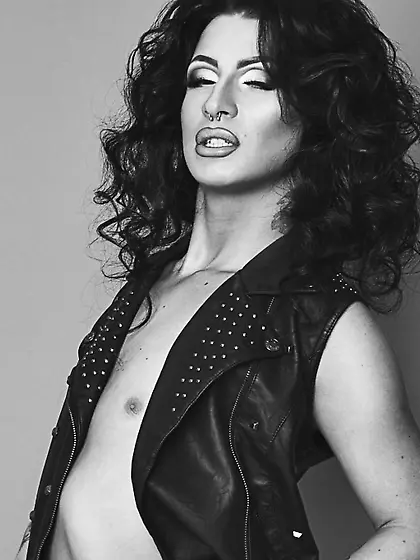 White young transgender nicoleshawty