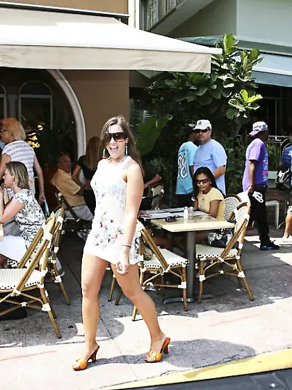 Finding hot friend anxious