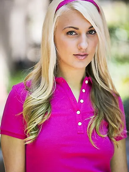 Cute blonde Hailey Holiday comes home and sits down naked and sp