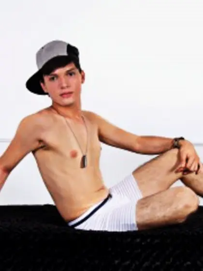 Brunette Young Man Latinrunny Fingering.