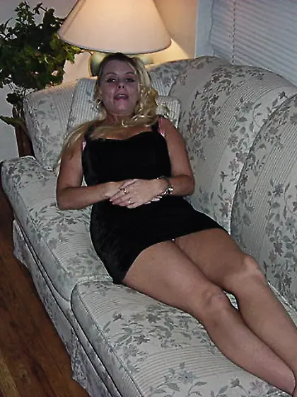 MILF Fallen Angel from United States Vibrator...