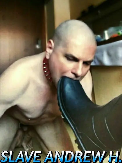 boot fetish slave worship mistress riding boots