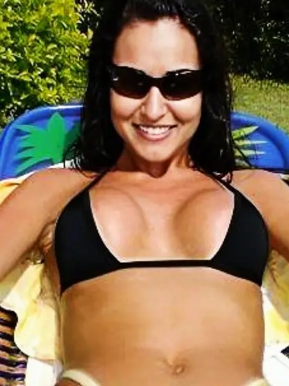 Thays sexy amateur micro bikini sun glasses