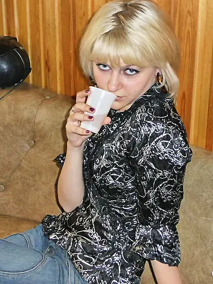 Kinky blonde really wants to get fucked