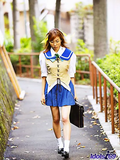 Asian chippy in latex outfit Imokawa Idols is stripping to play