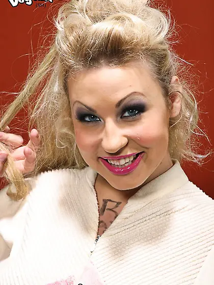 Interracial threesome fuck with blonde milf Page Morgan fucked b