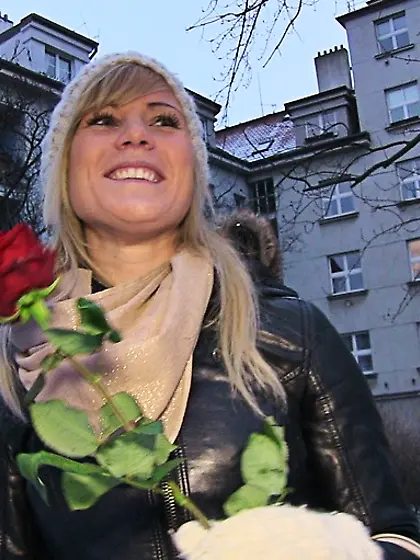 Hot small tits blonde