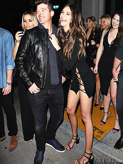 April Love Geary Nude