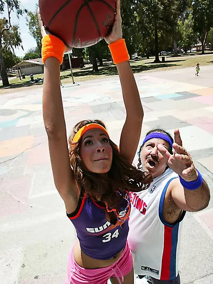 Busty basketball player Isis Taylor furiously pleasing dick with