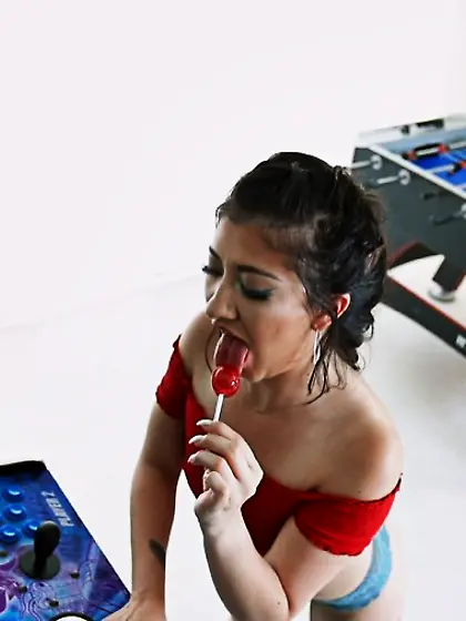 Teen small ass machine