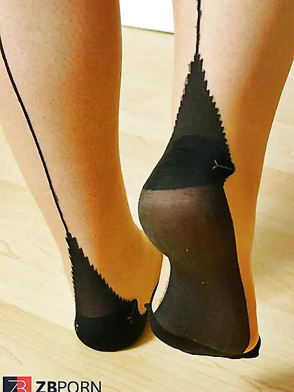 Super-Cute elisha jade in dark harness