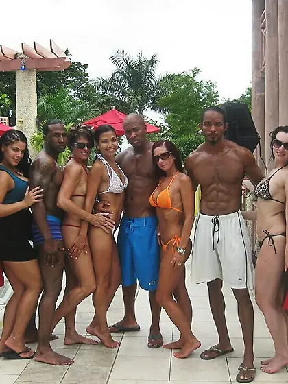 Candid Groups and Couples