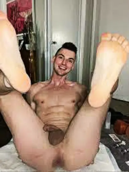 no hay ni un solo hombe que no me haya penetrado r